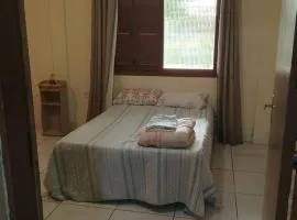 Kitnet com garagem e Wi-Fi