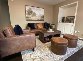 Cozy Houston Getaway