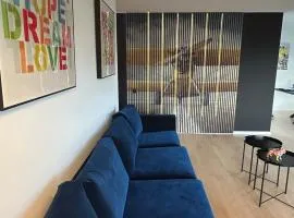 Cozy Escape Lodge l Free Parking I View