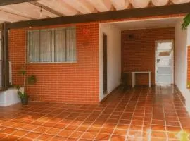 Casa Pé na Areia Centro de Mongaguá