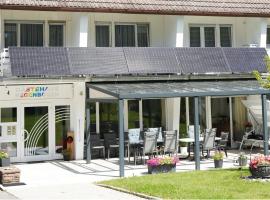 Gästehaus Regenbogen, hotel i Königsfeld im Schwarzwald