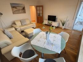Hannover Fair apartment with parking, hotel i Ronnenberg