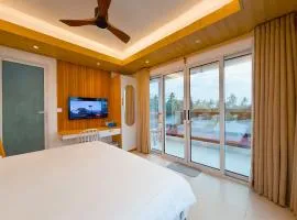 Pavona Maldives