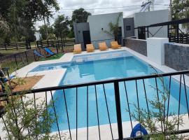 Apartamentos Posta Litoral, hotel di Colón