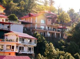 Peaceful Cozy 6 BR Villa in Chail with BBQ Bonfire, hotel in Chail