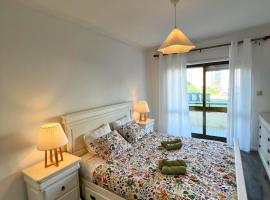 Naval Beach Apartment, hotel ad Azurara