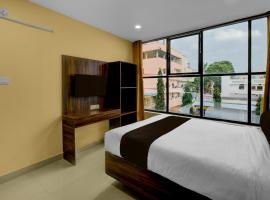 Hotel O MSR Grand Hotel, hotel in Upal