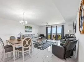 River Fly-In 3BR Luxury Condo w Resort Amenities