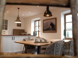 Charmante Altbauwohnung mit Flair in Polling, hotel di Polling