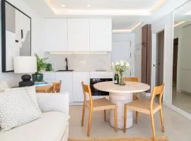 Joan Miró Luxury Apartment