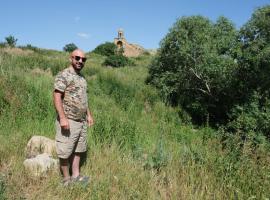 Eraz Guest House, hotel in Hermon