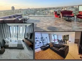 Sky High 15 - Luxury Penthouse with Panoramic View