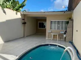 Casa de 2 QUARTOS COM PISCINA