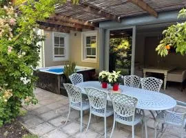 Airlie Well, Home in Constantia