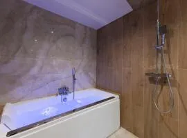 Spa & Relaxation 15 min de Lyon - Noomi Suite