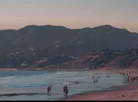 Sweet home in the beach city