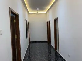 NickJaak courtyard- 1-4 bedrooms