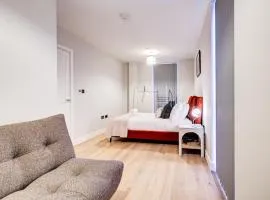 Amity Slawn by Artsy