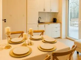 Komfortowe apartamenty przy Suntago - aneks, łazienka, parking cisza i natura