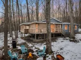 Dog-Friendly w Hot Tub, Fire Pit & River Access