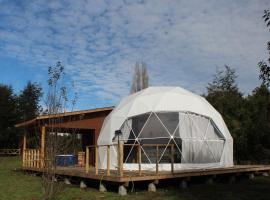 Domos Águila Patagonia, hotel in Isla Cabras