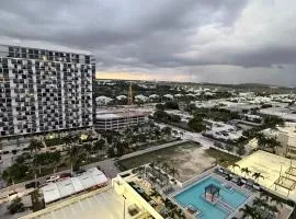Stylish Urban 5350 Park Doral
