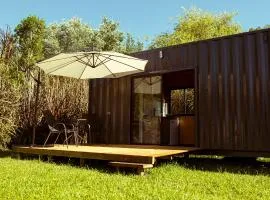 La Quinta Hostel & Suites