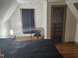 HomeAwayFromHomeMassena, viešbutis Masinoje