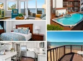 Million Dollar Bayview – Direct Beach Access • Pool • 10 min to Downtown TC ➠ 1995