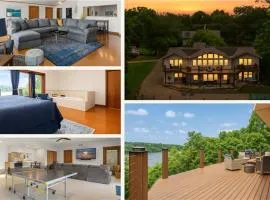 Grande Villa – Lake Cumberland View • Hot Tub • Game Room • Walk to Boat Ramp ➠ 389