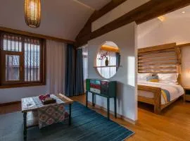 LiJiang Sunshine Garden Villa