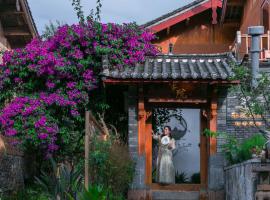 LiJiang Sunshine Garden Villa, hotell i Lijiang