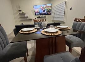 Casa Moderna Premium con Aire Acondicionado y Cine, casa de campo em Iquitos