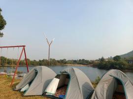 Midnight pavana camp camping, campingplads i Malavli