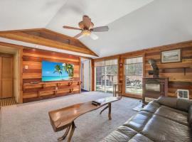 Serenity at Moon Lake Hot Tub Sauna Massage, hotel a Ashland