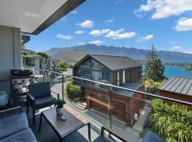 Terrace Apartment 4 With Mountain Views
