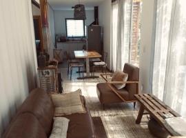 La Pausa Container House, hotel en Manantiales