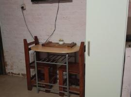 El Rinc&oacute;n del Capibara Alojamientos، بيت ضيافة في كورينتس