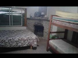 Rodolfo cabaña, hotel a Cosquín