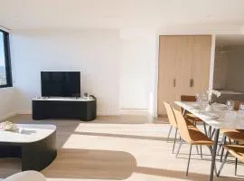 Milton Oasis - Luxury Apt near Milton Station