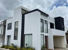 Hermosa residencia en San Pedro Cholula