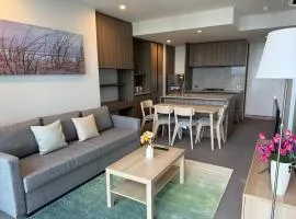 Cozy and comfortable CBD luxury apartment