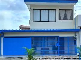 Casa del Pacífico en Puntarenas Centro con parqueo