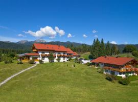 Landhotel zum Bad, hotel v destinaci Krün