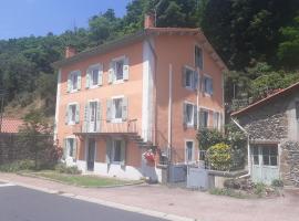Les Terrasses du Verger, hôtel à Monistrol-dʼAllier