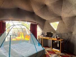 Infinite Luxuria A Luxurious Staycation، فندق في Vikārābād