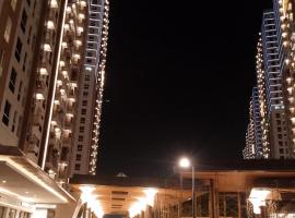 Apartment Tokyo Riverside PIK 2 By Hobee: Muara şehrinde bir otel