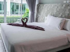 Kosit One Hotel، فندق في Ban Bung Sam Phan Nok