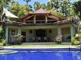 Villa Cantik Sambirenteng