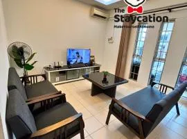 Staycation Homestay 15 Kch City Mall Landed House